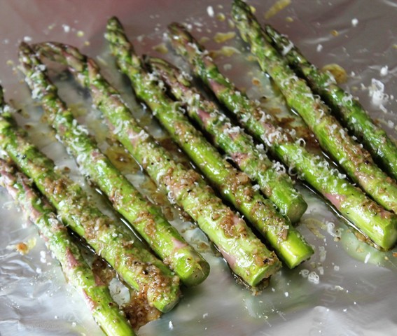 Balsamic Roasted Asparagus With Garlic And Parmesan My Recipe Reviews