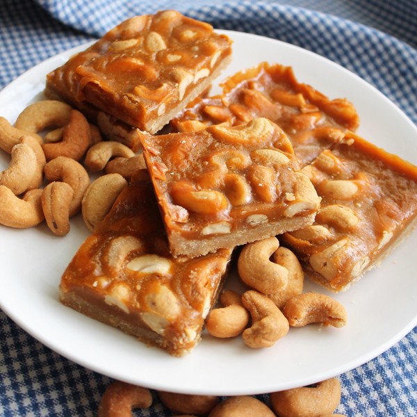 butterscotch cashew cookies